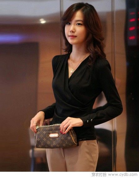 百变V领 小脸美人